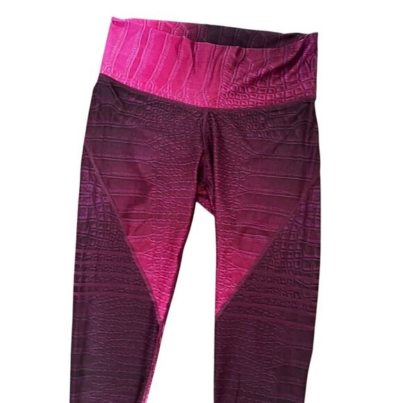NWT Niyama Sol Rare Slice Croc Dragon fruit pink size XL fitted yoga activewear - Picture 2 of 10